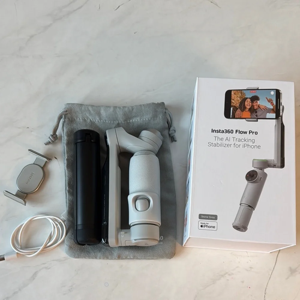 Flow Pro White Camera Stabilizer